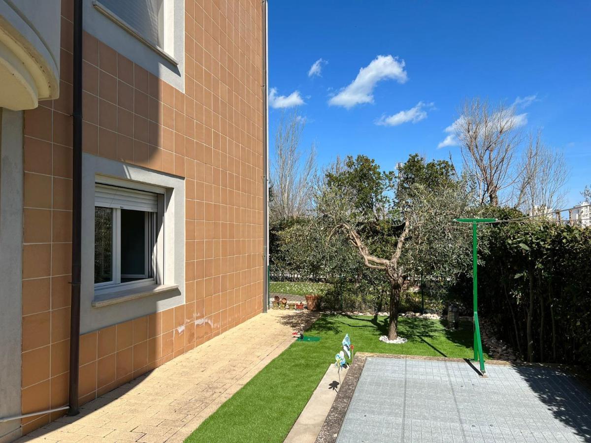 Appartamento Nichi House Senigallia Esterno foto